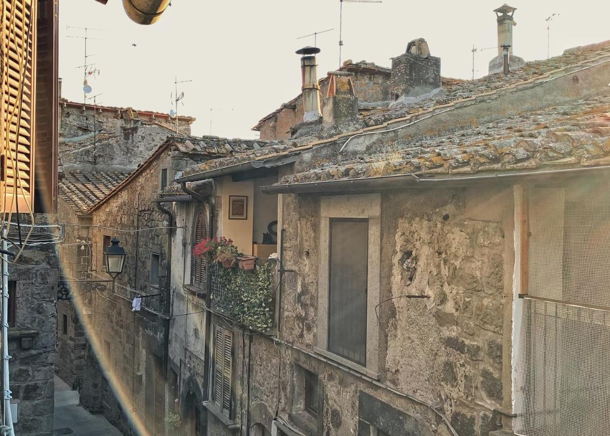 Apartamento La Locanda Dei Fedeli Di Vitorchiano Exterior foto